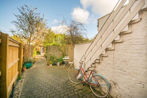 1 bedroom flat to rent, Melford Road, East Dulwich, London, SE22