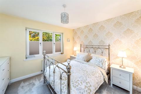 2 bedroom flat for sale, 19B, Rollock Street, Stirling High School, Torbrex, FK8