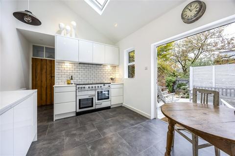 undefined, Queens Road, Gloucestershire GL50