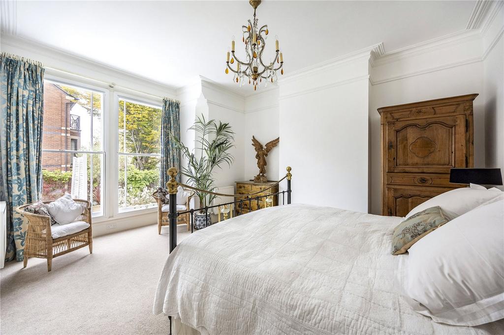 Main Bedroom