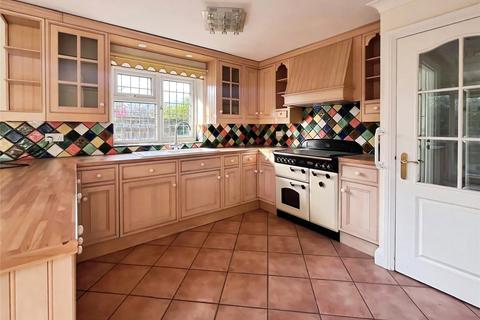 3 bedroom bungalow for sale, Cricketers Row, Buckingham MK18
