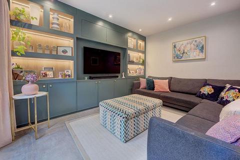 4 bedroom semi-detached house for sale, Widecombe Way, N2
