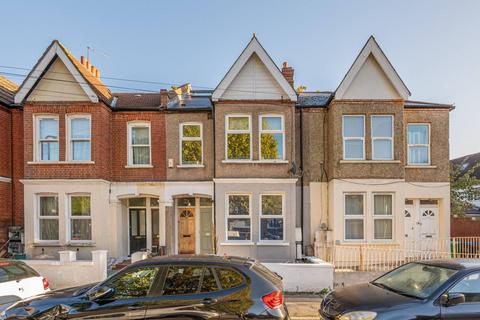 Byegrove Road, Colliers Wood, London, SW19