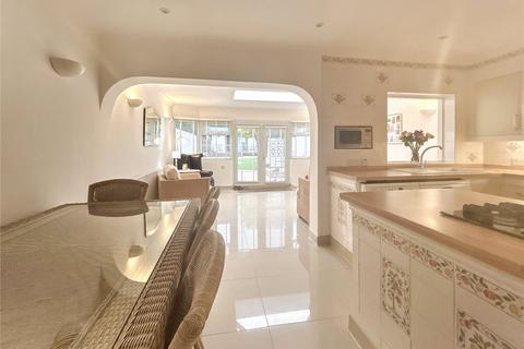 122 Ridgeway West, Sidcup, DA15 8SE