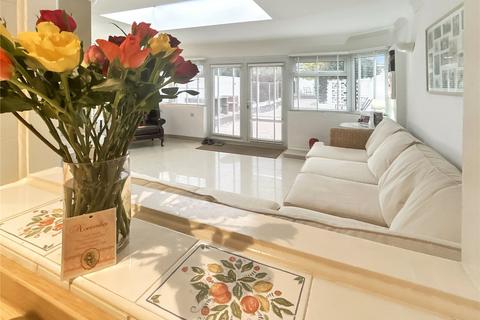 122 Ridgeway West, Sidcup, DA15 8SE