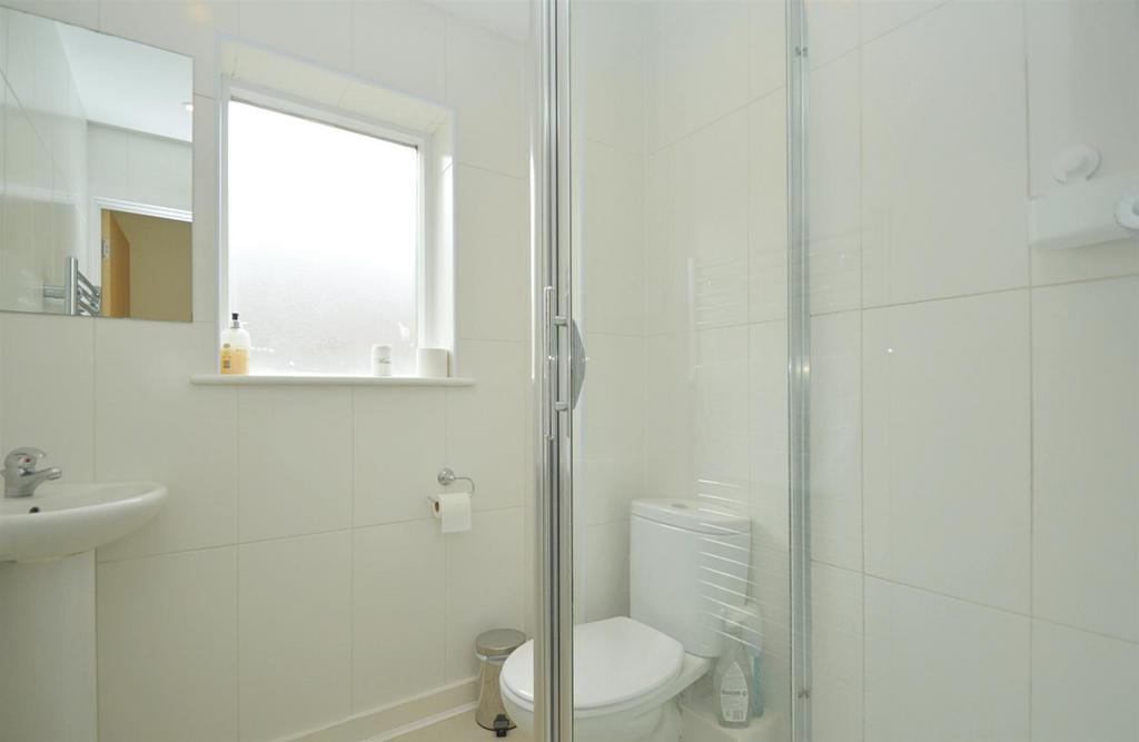 Resized En Suite.jpg