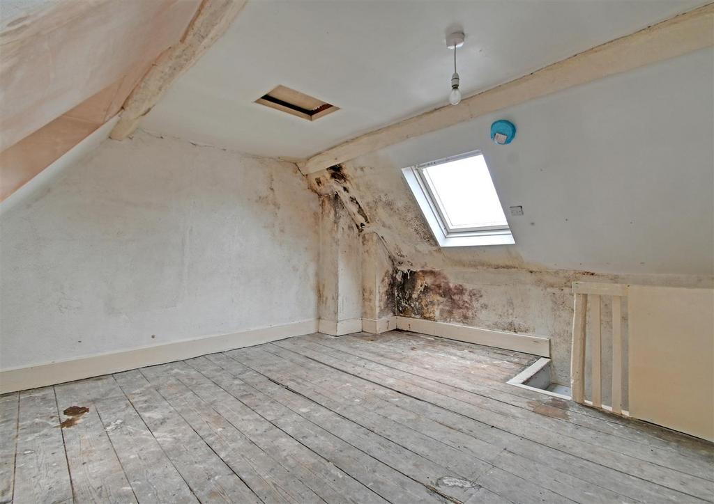 16 St Leonards Close-1.jpg