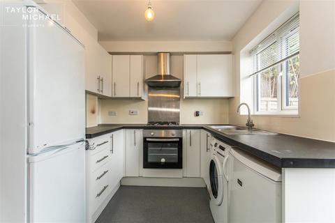 5 bedroom terraced house to rent, Bear Road, Brighton