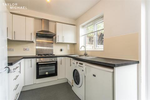 5 bedroom terraced house to rent, Bear Road, Brighton