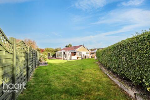 3 bedroom detached bungalow for sale, Mill Close, Norwich