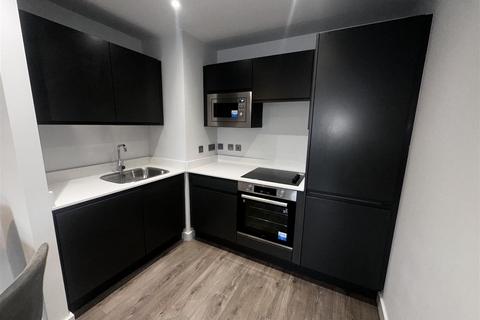 2 bedroom apartment to rent, 616 Commerce Quay, 221 Ordsall Lane, M5 4DW