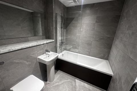 2 bedroom apartment to rent, 616 Commerce Quay, 221 Ordsall Lane, M5 4DW