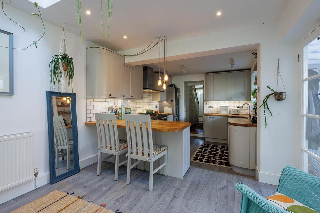 20 Eastwood Road-13.jpg
