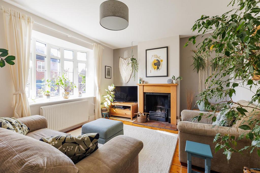 20 Eastwood Road-18.jpg