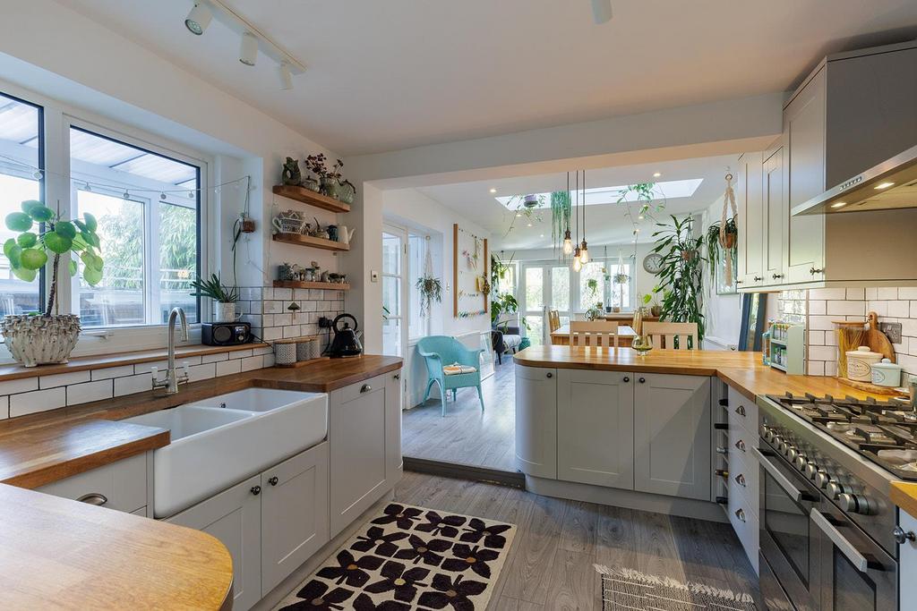 20 Eastwood Road-14.jpg