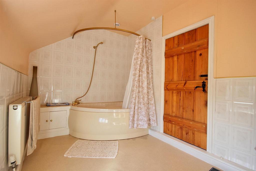 Bathroom/w.c.