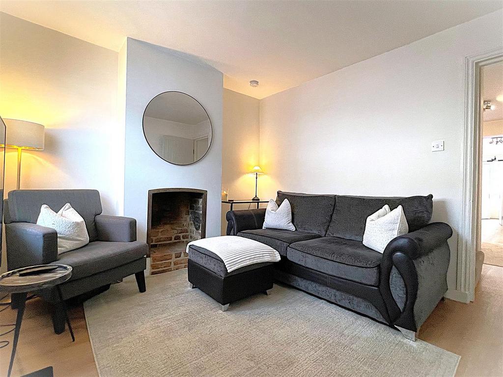 Lounge.1.jpg