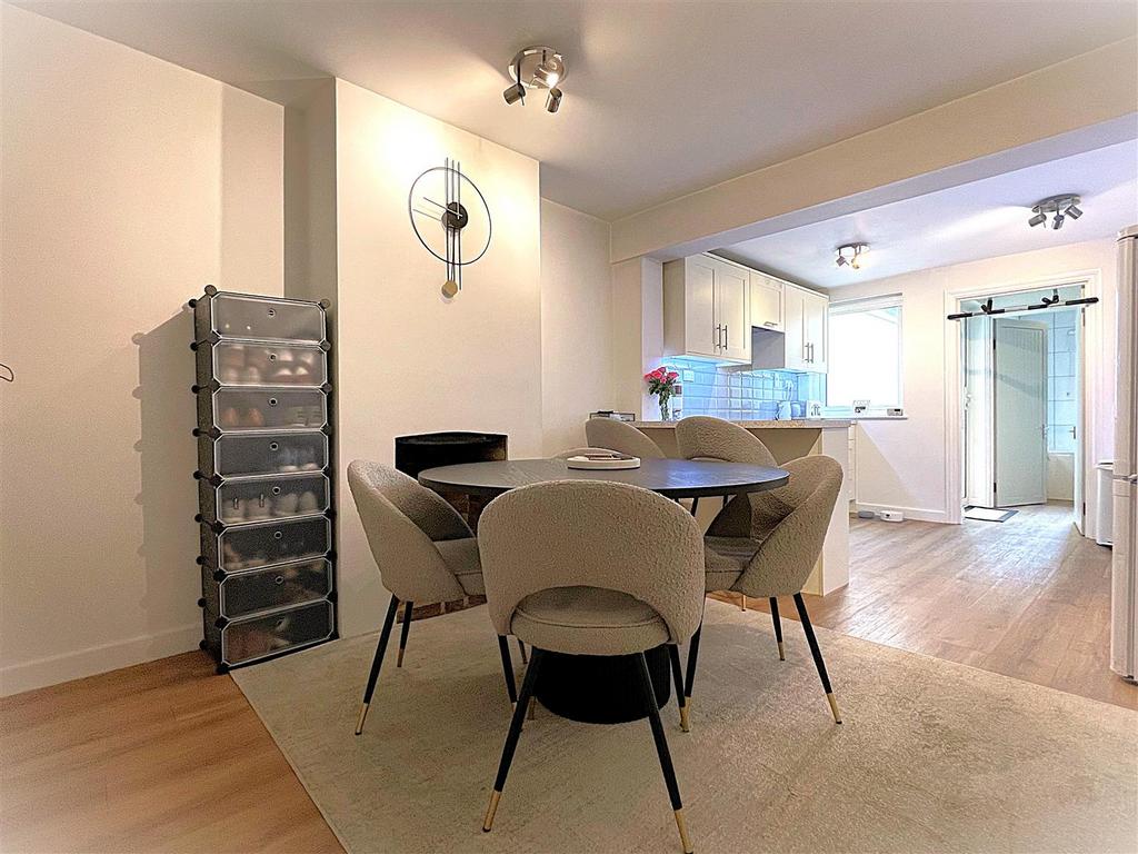 Dining.Kitchen.jpg