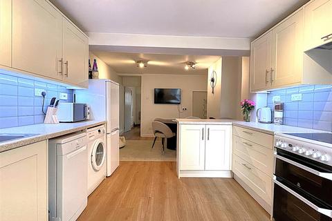 2 bedroom terraced house to rent, Recreation Road, Shortlands, Bromley, BR2