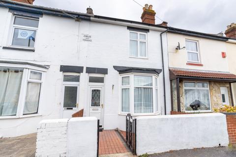 3 bedroom house to rent, Gosport Road, Lee-on-the-solent, Hampshire, PO13