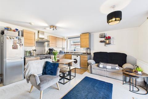 undefined, Longhorn Avenue, Gloucester, Gloucestershire, GL1