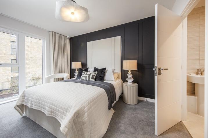 Vb2327816 The Green at Epping Gate 2 Bed Show...