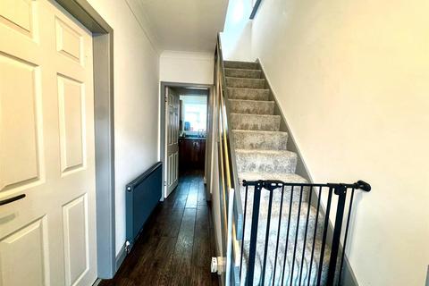 3 bedroom property for sale, Longden Avenue, Oldham