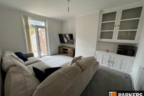 3 bedroom semi-detached house to rent, Foundry Lane, Freemantle