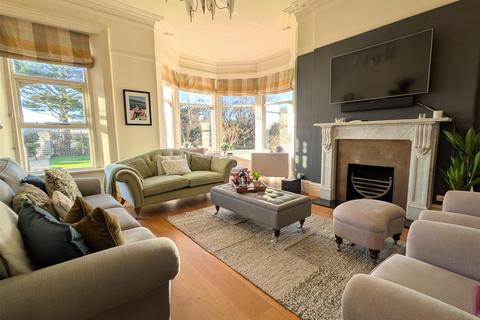 6 bedroom semi-detached house for sale, Seafield Road, Lytham