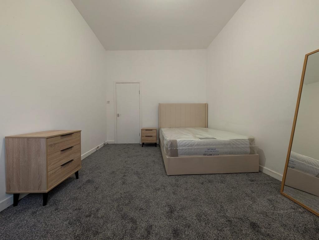 Apartment in Manchester - View 4