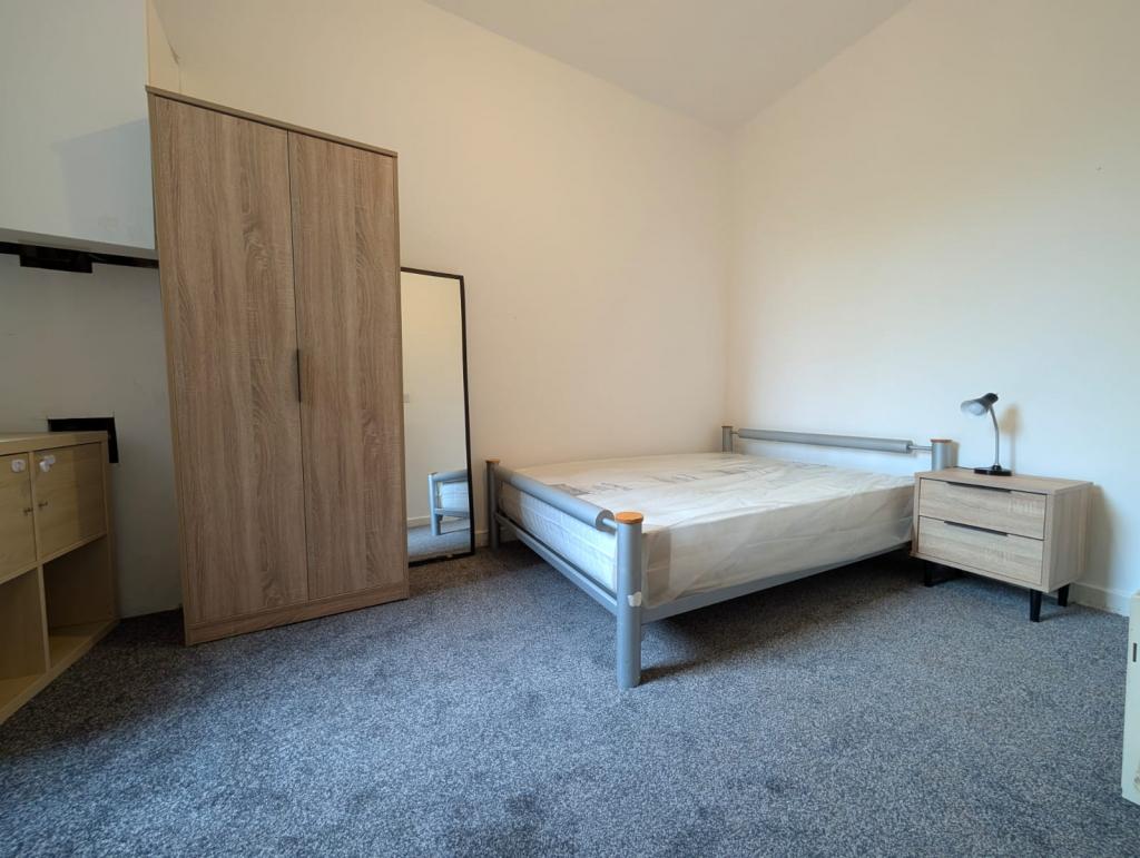 Apartment in Manchester - View 5