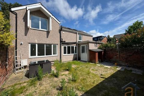5 bedroom semi-detached house for sale, Wennington Road, Southport, Churchtown