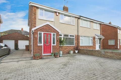 2 bedroom semi-detached house for sale, Roslyn Crescent, Hedon, Hull,  HU12 8HR