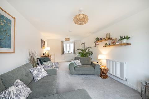4 bedroom detached house for sale, Henry Thomas Close, Aylesbury HP22