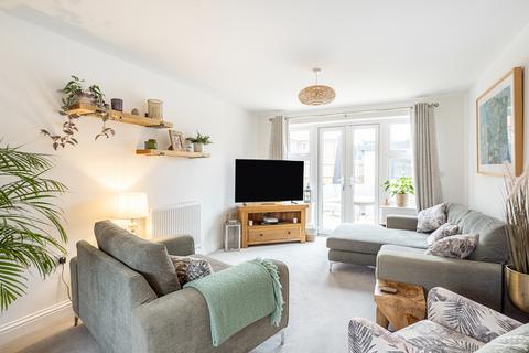 4 bedroom detached house for sale, Henry Thomas Close, Aylesbury HP22