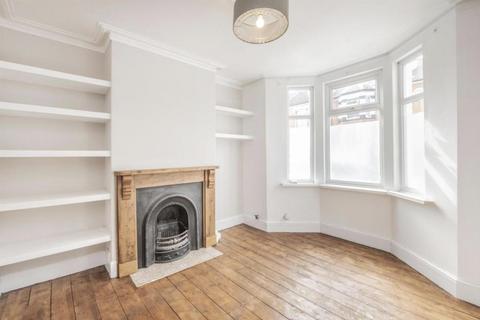 3 bedroom terraced house to rent, Derby Road, Abington, Northampton NN1