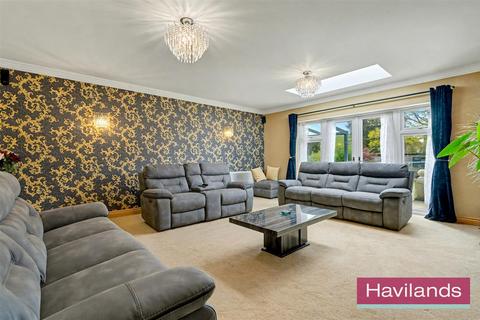 undefined, Wades Hill, Winchmore Hill