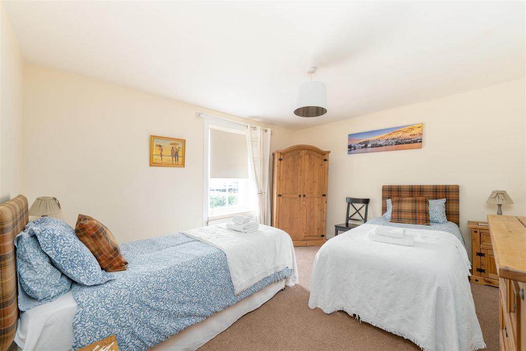 38 high-street coldstream-17.jpg