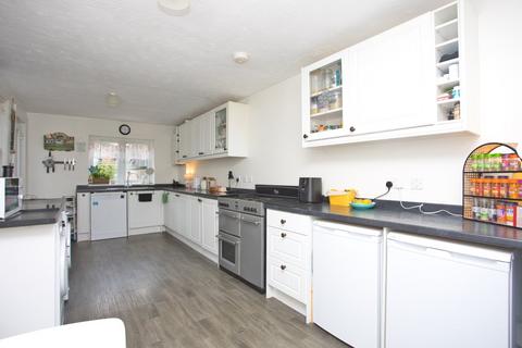 3 bedroom terraced house for sale, Buckland Avenue, Dover, Kent, CT16