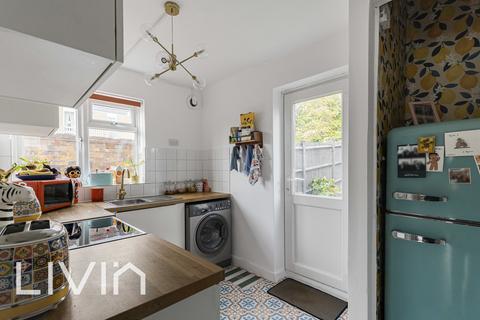 2 bedroom flat for sale, South Croydon CR2