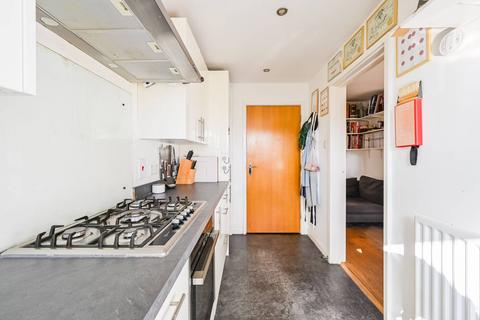 33 Reeves Road, London, E3 3PP