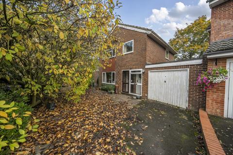 3 bedroom link detached house for sale, Elizabeth Close, Oxfordshire RG9
