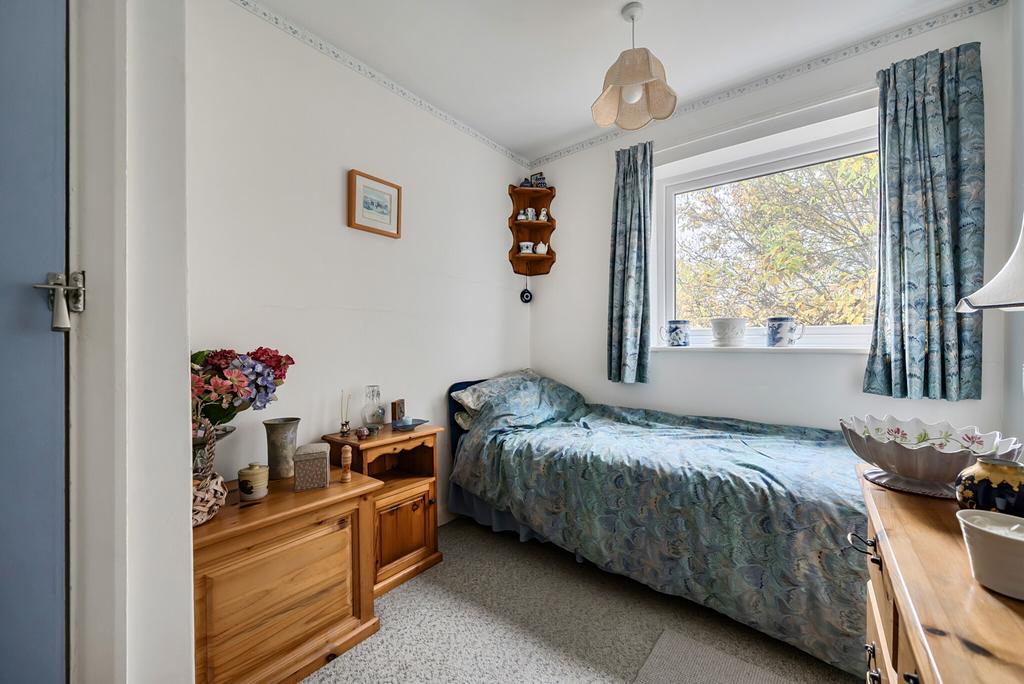 1369886-12-68f8a8...