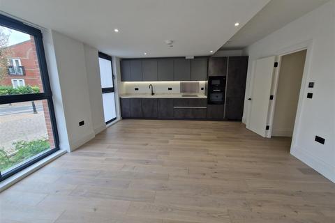 2 bedroom flat to rent, 351a Rotherhithe Street, London