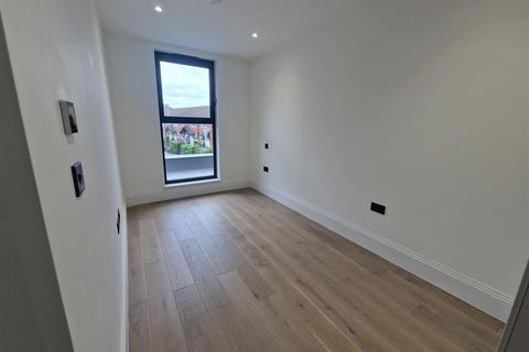 2 bedroom flat to rent, 351a Rotherhithe Street, London