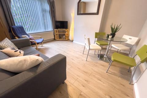undefined, Claremont Road, L15 3HH,