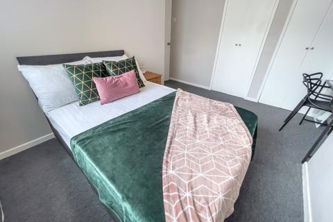 undefined, Claremont Road, L15 3HH,