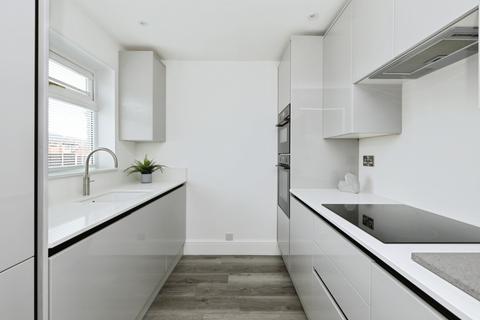 4 bedroom semi-detached house for sale, Gleneagles Road, Sheffield S25