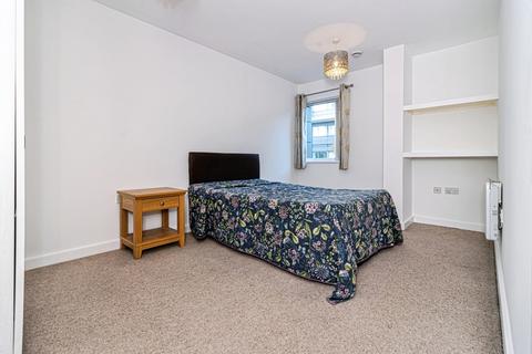 2 bedroom apartment for sale, Broadway, Salford M50