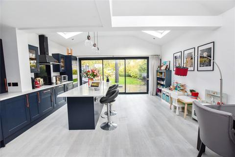 3 bedroom semi-detached house for sale, Oaklands Road, Bexleyheath, DA6